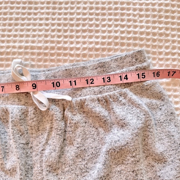 DONNA KARAN Ultra Soft Grey Jogger Pants Wide Leg Loungewear Joggers w Pockets - Picture 13 of 13